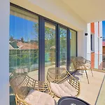 Nova New Boutique Building With Fee-based Parking & Terrace Apartment *
