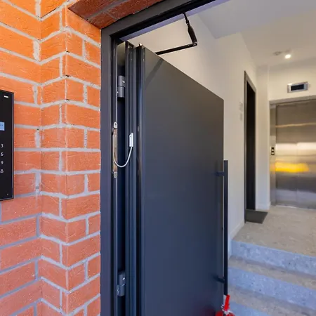 Nova New Boutique Building Apartment With Parking & Terrace Apartman Bukarest