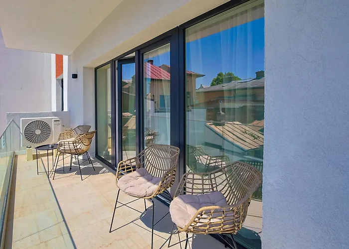 Nova New Boutique Building Apartment With Parking & Terrace *